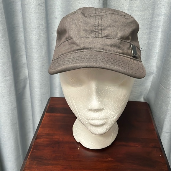 Saucy Calvin Klein Grey Newsboy Cap Size S/M - Picture 2 of 10